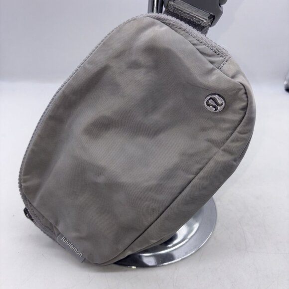 Lululemon Belt Bag Fanny Pack Crossbody Gray Logo On Strap - Picture 2 of 11